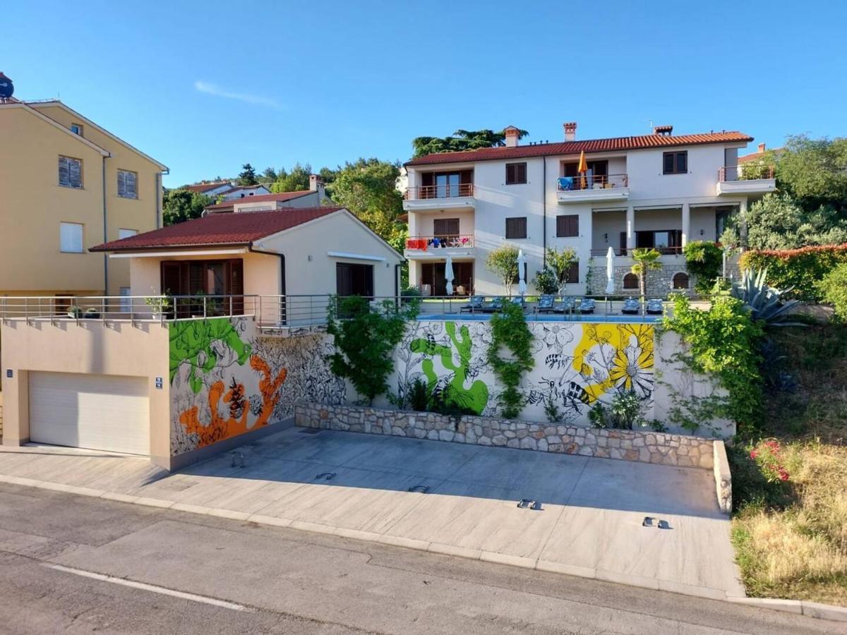 E&T Apartments With A Beautiful Pool Rabac Ngoại thất bức ảnh