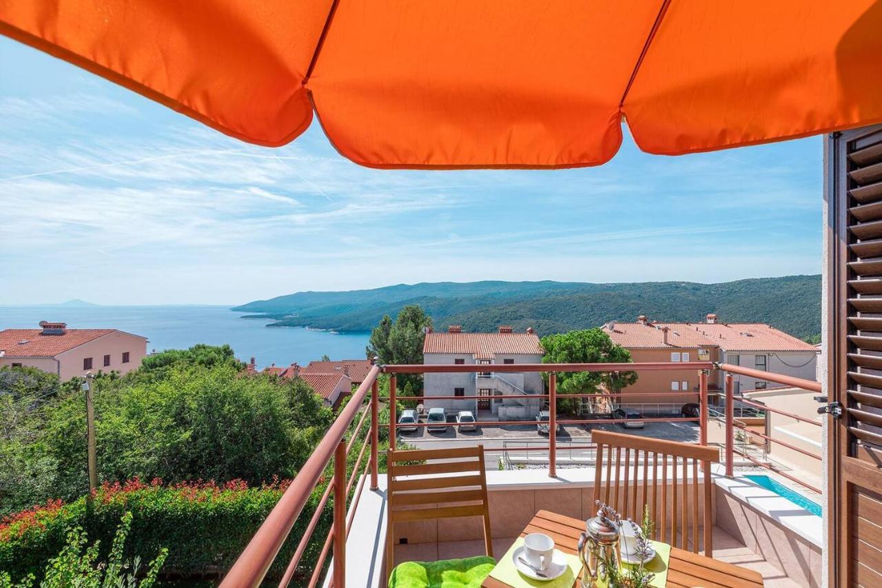 E&T Apartments With A Beautiful Pool Rabac Ngoại thất bức ảnh
