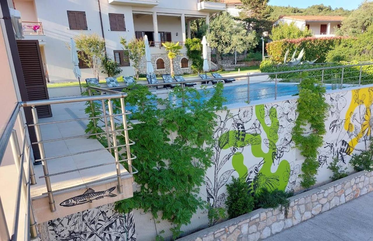 E&T Apartments With A Beautiful Pool Rabac Ngoại thất bức ảnh